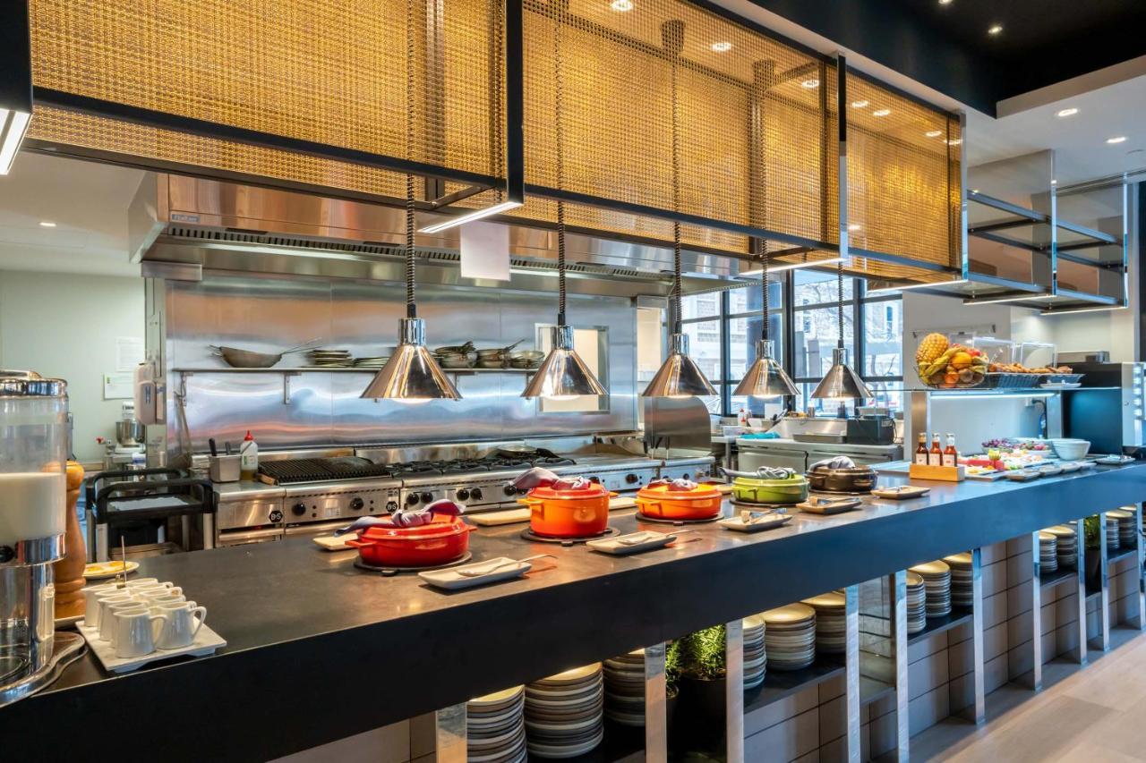 Peppers Waymouth Hotel Adelajda Zewnętrze zdjęcie The kitchen at the restaurant